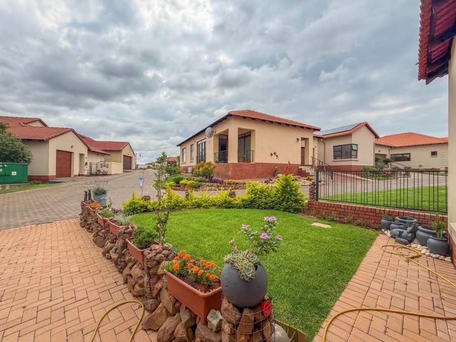 3 Bedroom Property for Sale in Xanadu Eco Residential Estate North West
